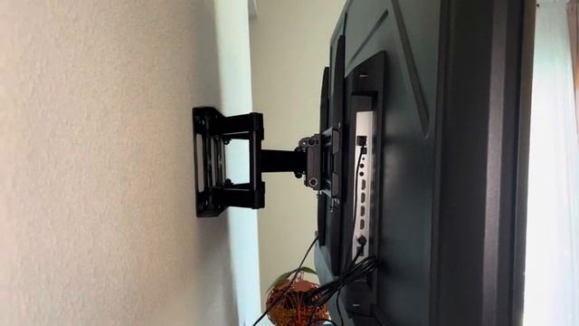 Pipishell TV Wall Mount for 26 65 inch LED LCD OLED 4K TVs up to 99lbs, Full Motion TV Mou смотреть онлайн