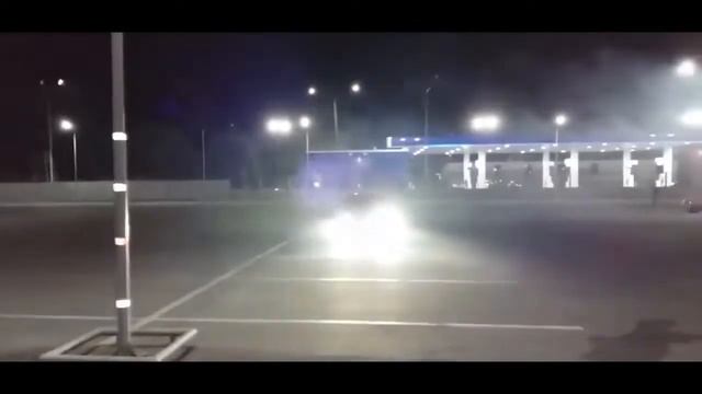 Катаются по городу под музыку 2 смотреть онлайн