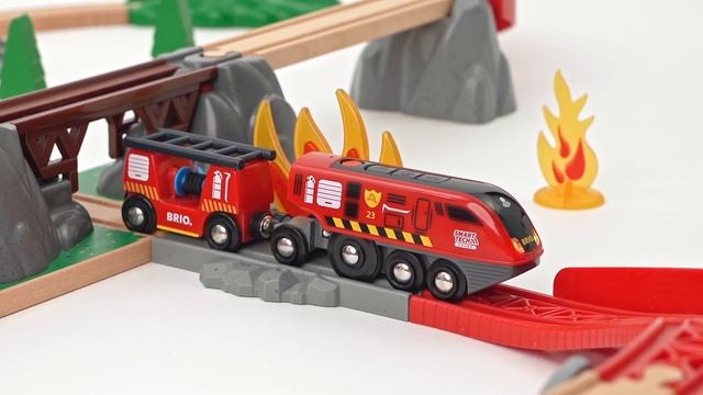 BRIO World - 36004 Smart Tech Sound Fire Rescue Set смотреть онлайн