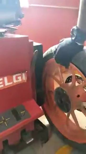 ATS ELGI TYRE TWO WHEELER CHANGER смотреть онлайн