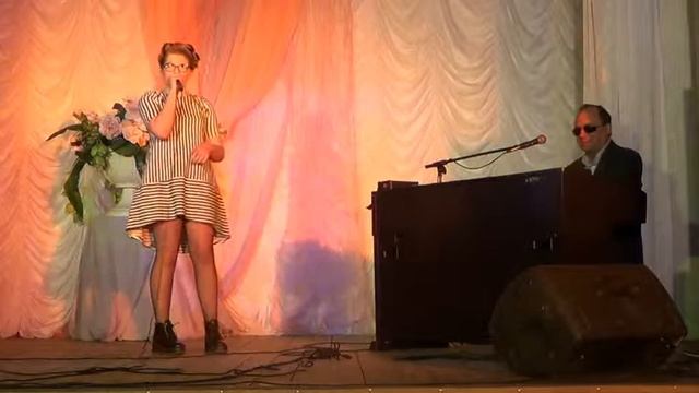 Алина Кабай - Comme ci comme ca смотреть онлайн