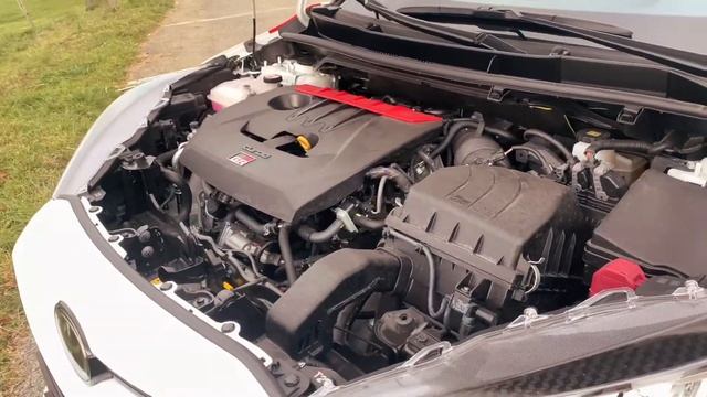 Essai de la Toyota GR Yaris смотреть онлайн