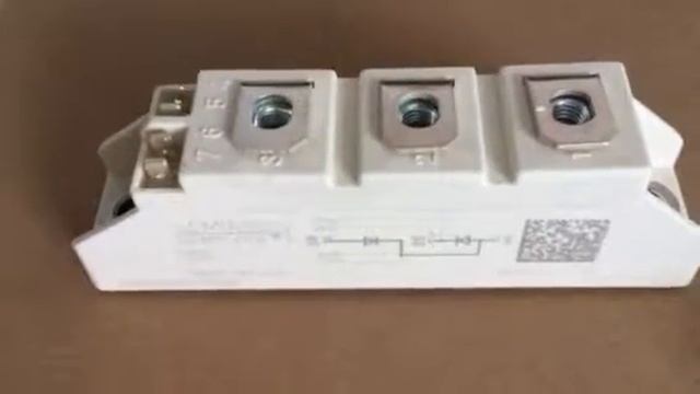 SEMIKRON 100A 1600V Thyristor Switching Modules SKKT92/12E смотреть онлайн