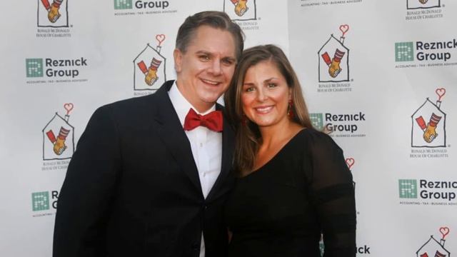 Red Tie Gala Promo Video смотреть онлайн