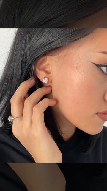 Комплект из белого золота с фианитами Swarovski смотреть онлайн