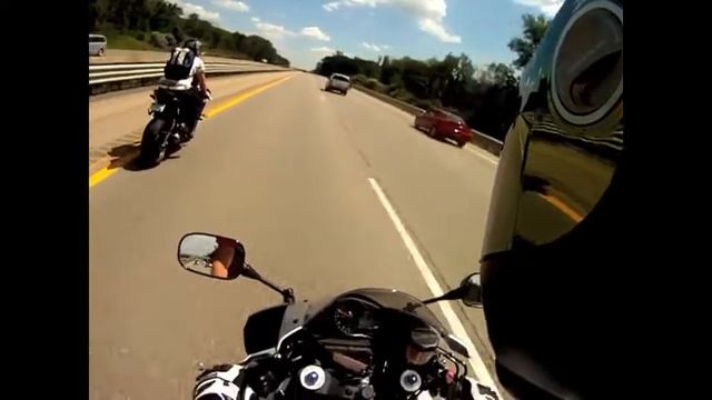 GO Pro First Run: Honda Cbr 600 + Yamaha R6 смотреть онлайн