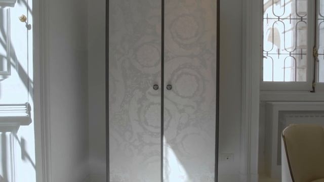 Versace Home September 2021 Via Durini 11, Milan, Italy смотреть онлайн