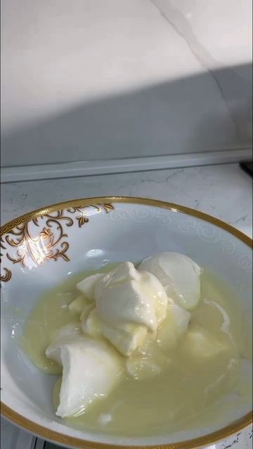 Пирог со сгущенкой. смотреть онлайн