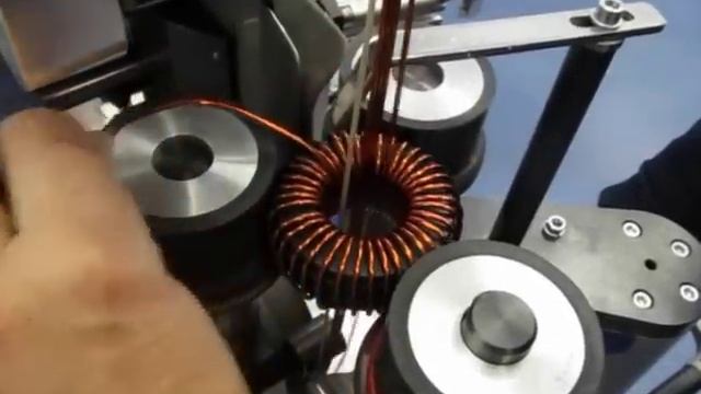 RW05ML Toroidal Winding Machine смотреть онлайн