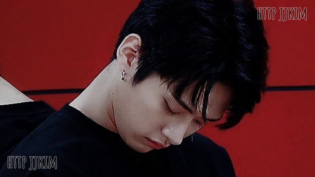 [skz asmr] sleeping with your needy bf|| fake eng sub || soft whispers || low music || soft rain || смотреть онлайн