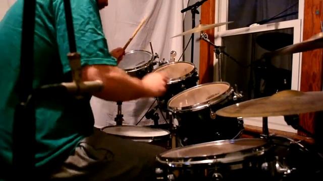John Bonham-ish groove drum solo смотреть онлайн