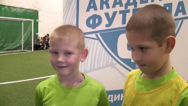 Интервью с И.Кудряшовым и А.Аблякимовым (игроки ФАЗ "Кировск") смотреть онлайн