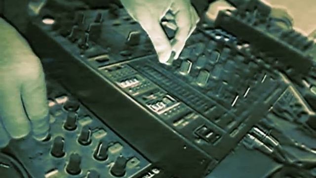 Marko Luk & Immortal Promo Video (recorded in Alphawave headquarters) смотреть онлайн