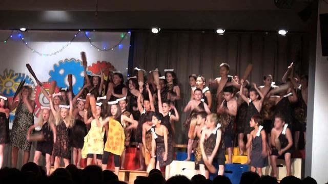 Les Hommes de Cro-magnon - Fête Scolaire - in Marin 2014 смотреть онлайн