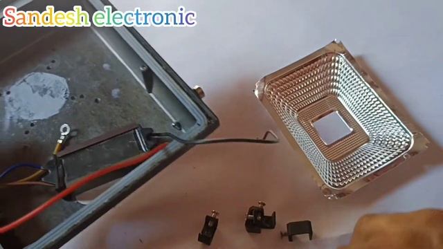 How to Make veaper light bulb 20 Watt IP65 Swornim SMD bulb Repair At Home| смотреть онлайн