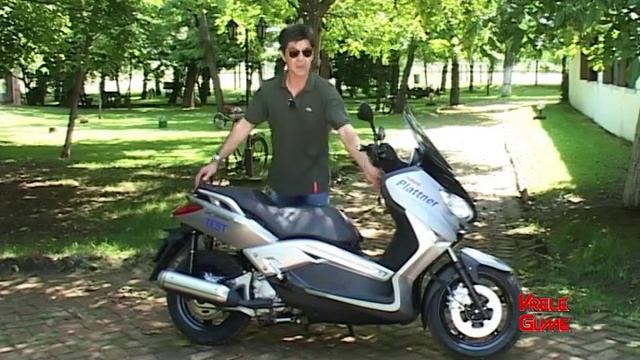 VRELE GUME: Yamaha X Max смотреть онлайн