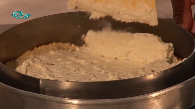 Torta s kokosom i ananasom (Tropska torta) смотреть онлайн