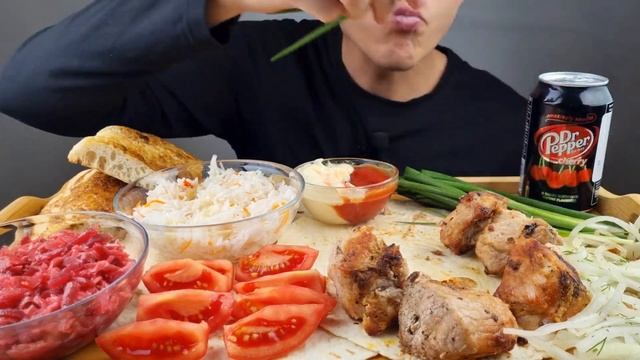 EATING MEAT🥩🥓🍖 BBQ, SALADS, SPICY SAUCE. MUKBANG ASMR. ИТИНГ ШАШЛЫКИ, САЛАТЫ, БАРБЕКЮ МУКБАНГ АСМР смотреть онлайн