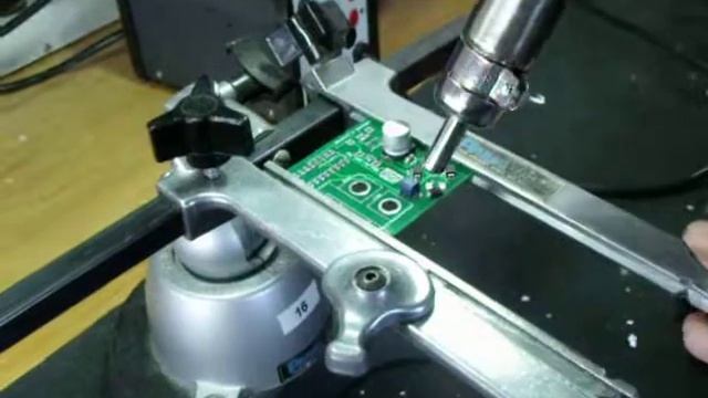 EP#12 Soldering PCB with hot air смотреть онлайн