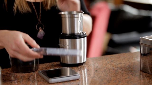 Every Day Coffee: Ep 1 - How to make The Lazy Hayes смотреть онлайн