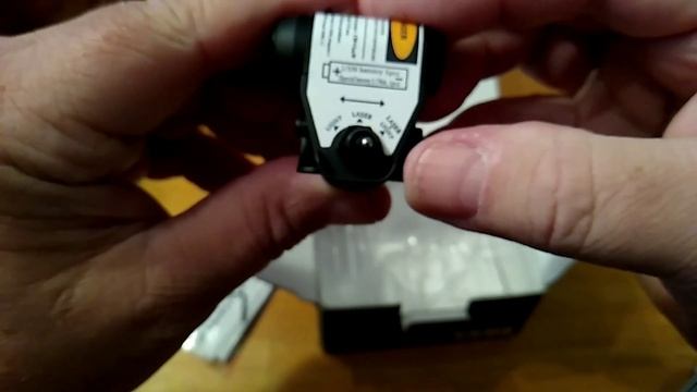 Pinty Laser Sight Combo, Green Laser 80-100 Lumen flashlight смотреть онлайн