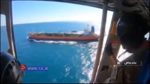 КСИР Ирана опубликовало видео захвата южнокорейского танкера в Ормузском проливе.