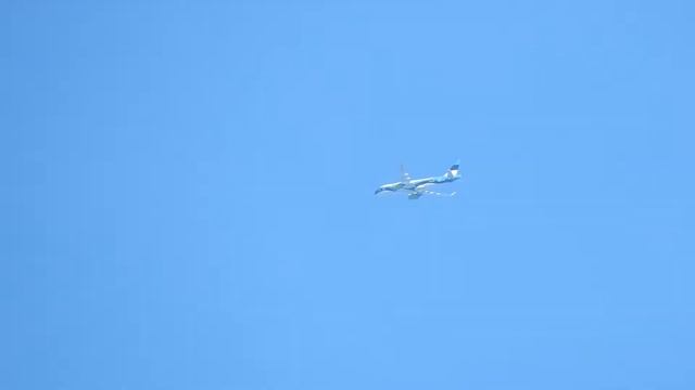 Air Baltic A 220 300 Reg YL CSJ Berlin BER Tallinn ca 5300 ca 580kmh смотреть онлайн