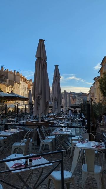 Aix-en-Provence смотреть онлайн