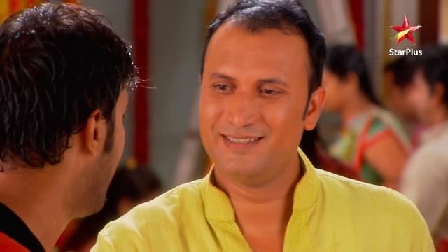 Yuvraaj ko shirtless dekh Suhani ko aayi शर्म! | Suhani Si Ek Ladki смотреть онлайн