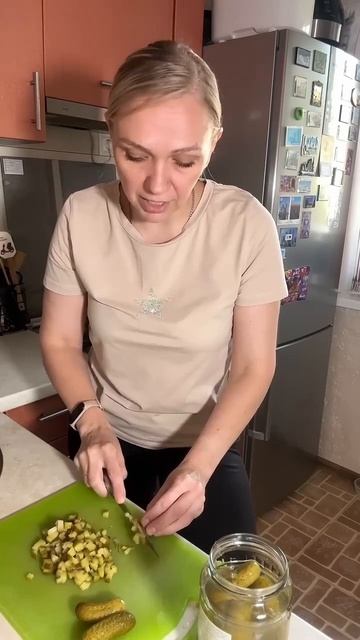 ВКУСНЫЙ САЛАТ С ФАСОЛЬЮ смотреть онлайн