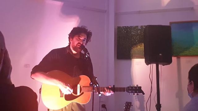 'From Shanghai (To Wherever I Will Go)' - Luke Thompson LIVE | Wellington 2022 смотреть онлайн