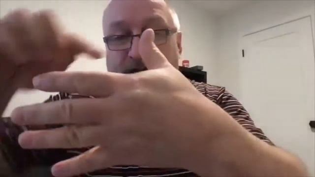 Terry Becker on Gloves to Wear for Electricians смотреть онлайн
