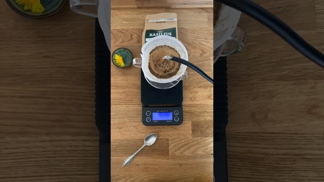 Hario V60 (Kunststoff) Routine + Commandante C40 Mk3 Nitroblade смотреть онлайн