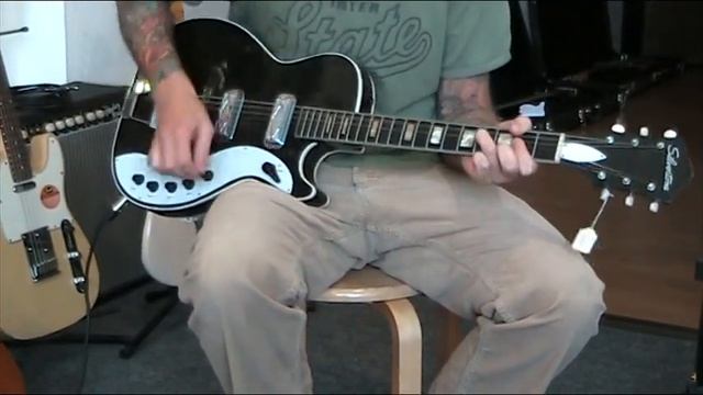Silvertone Jupiter 1962 REALTONE Top 18 Watt смотреть онлайн