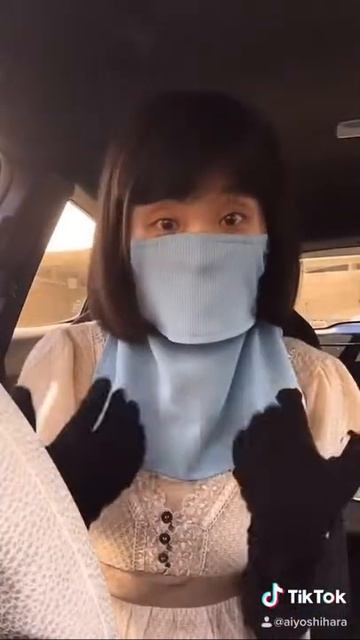 How to protect your skin from sunlight while driving. #shorts смотреть онлайн