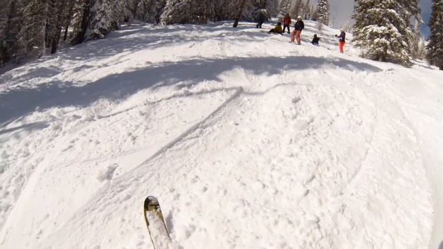 Skiing at Red Mountain Resort, on Grey Mountain Chris Wood смотреть онлайн