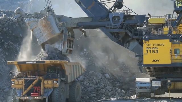 Топ 10 странных машин с невероятными навыками | Top 10 bizarre machines with Incredible skills смотреть онлайн