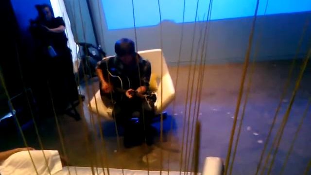 Alex Lambert singing acapella to new song "butterflies" смотреть онлайн