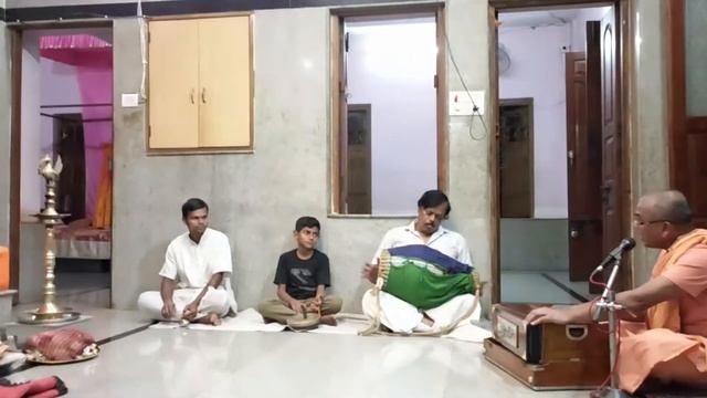 #bharat_Sevashram_Sangha_Jakkur_road_MCHS_layout_bengaluru_sing_by_Pankaj_Maharaj смотреть онлайн