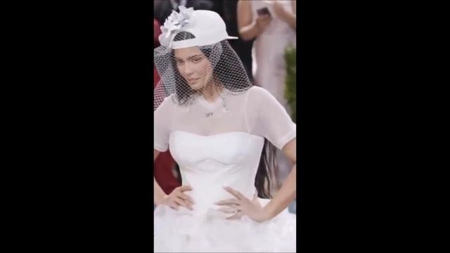 Kylie Jenner | MET GALA 2022✨ смотреть онлайн