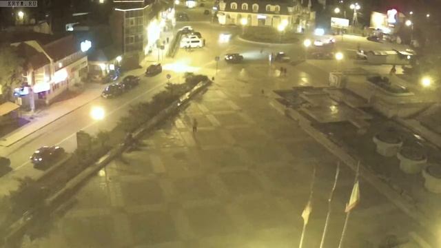 Вебкамера "Площадь Советская". Запись 05.04.2017 20:00:05 смотреть онлайн