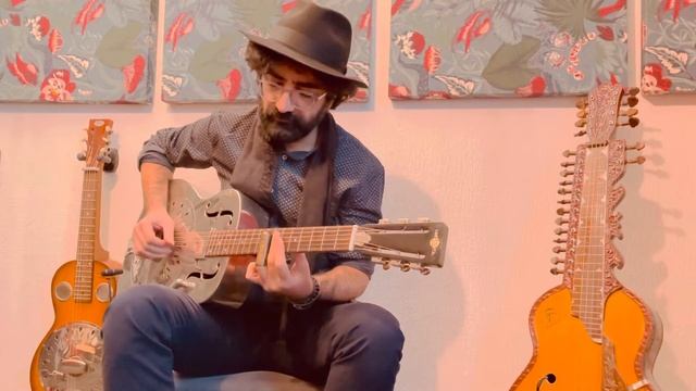 Continental resonator, Slide guitar. смотреть онлайн