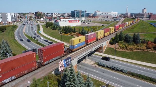 Awesome View in 4K! Nice EMD SD70I Leader on a Long Stack Train CN 123 at Moncton, NB смотреть онлайн