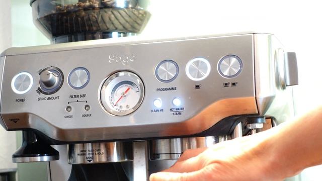 Sage SE875 Barista Express "Descale" Tutorial смотреть онлайн