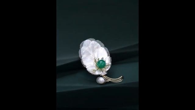 Luxusní brož s perlou a zirkony Kelly смотреть онлайн