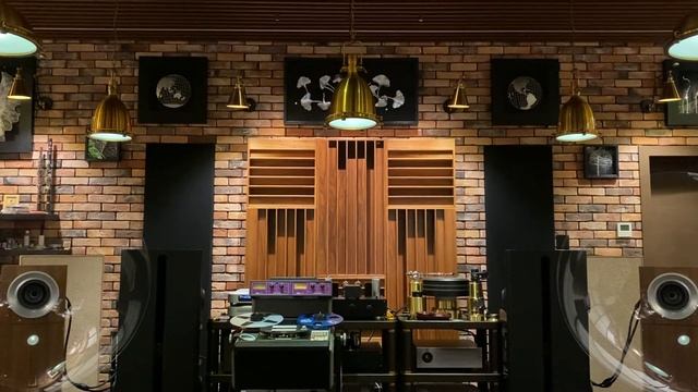 Фантастическое качество НЧ от конструкций Риполь (4х21 дюйма основа каждой секции). Усилитель ASA смотреть онлайн