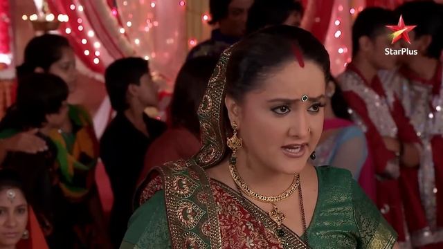 Saath Nibhaana Saathiya | साथ निभाना साथिया | Rashi ne kiya gala kharab hone ka natak! смотреть онлайн