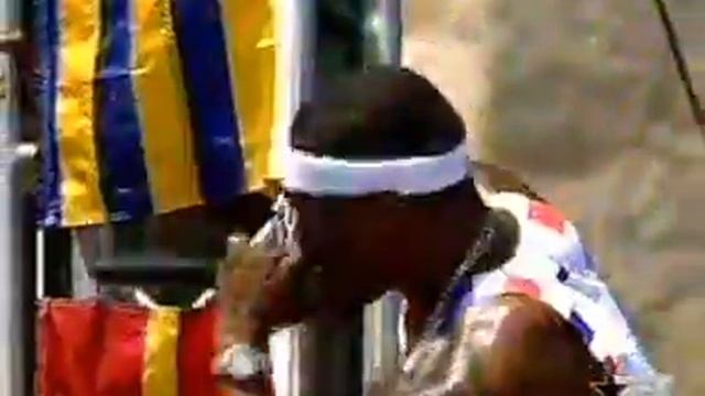 50 Cent - In Da Club (Live on BET Spring Bling 2003) смотреть онлайн