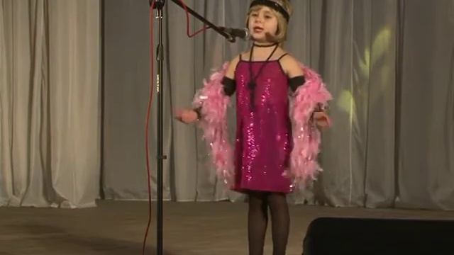 Классно поет маленькая девочка).mpg смотреть онлайн