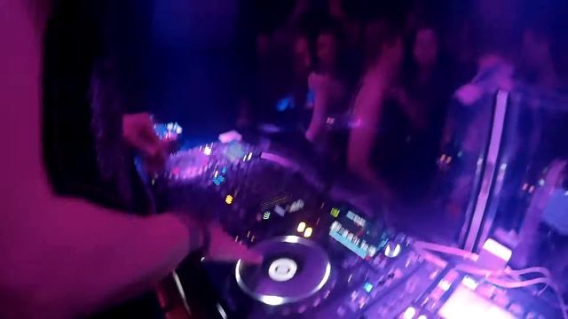 Oliver Koletzki @Amper, Pécs смотреть онлайн